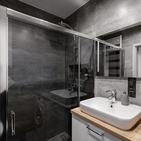 W Pelni Funkcjonalny Apartment Breslau